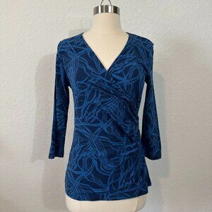 Ann Taylor S Faux Wrap Ruched V-Neck Knit 3/4 Sleeve Blouse Blue Print
